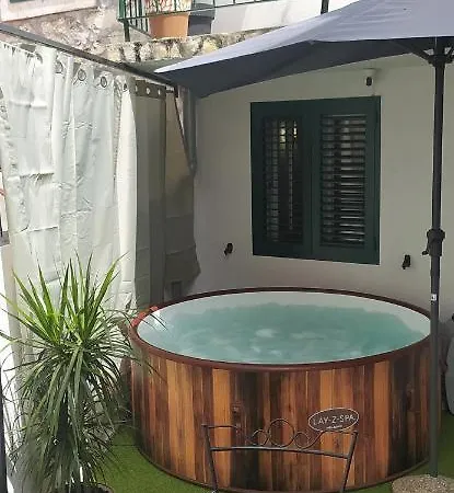 Angie Old Town With Jacuzzi