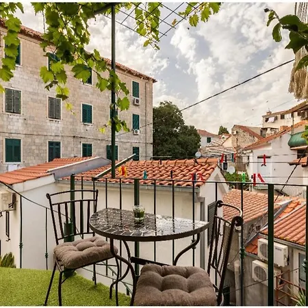 Villa Angie Old Town With Jacuzzi