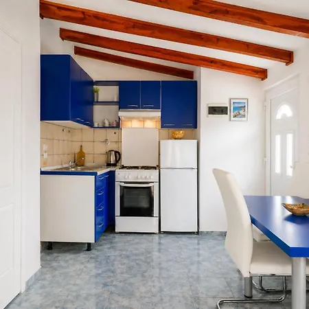Quiet Oasis In The Heart Of Old Town- Two Kitchen,3bath