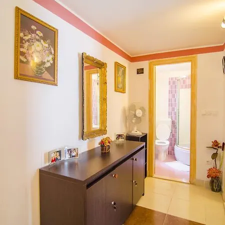 Angie Old Town With Jacuzzi Split