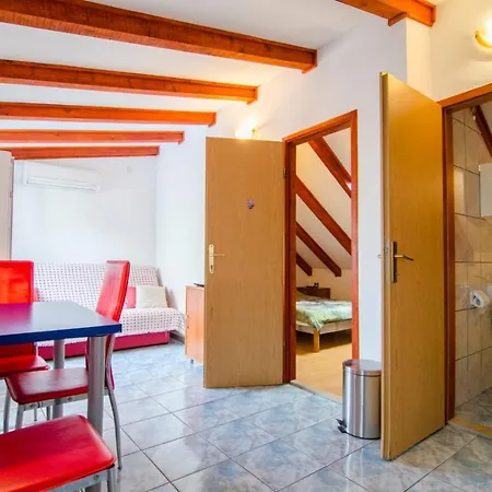 Angie Old Town With Jacuzzi *