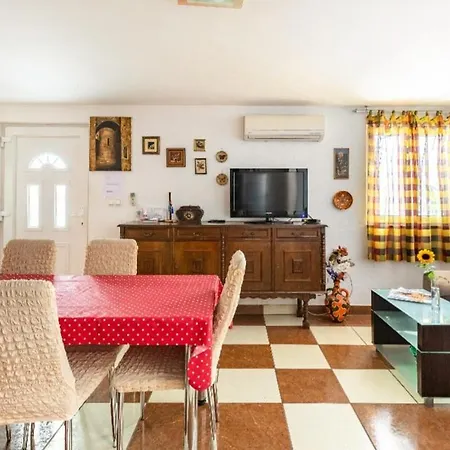 Angie Old Town With Jacuzzi سبليت