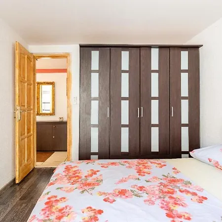 فيلة Angie Old Town With Jacuzzi سبليت